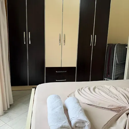 Roy Apartamentes * Lezhë