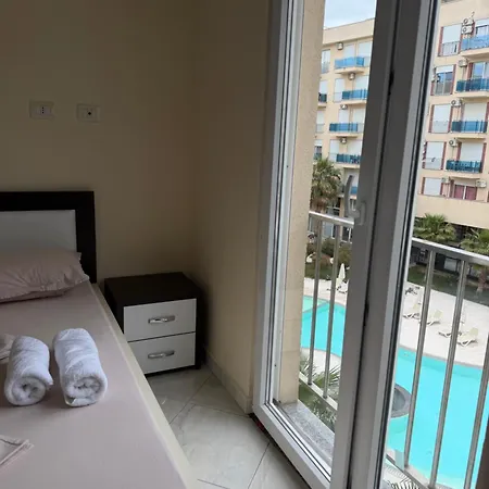 Roy Apartamentes * Lezhë