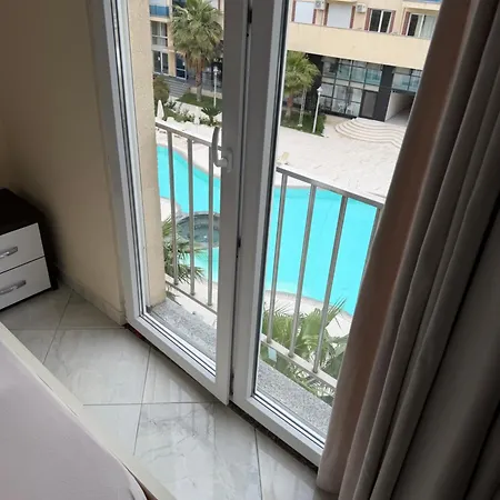 Roy Apartamentes